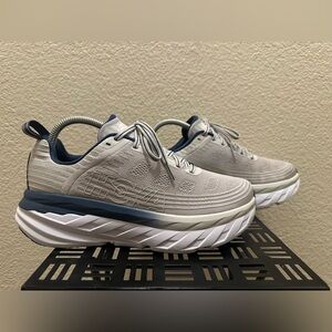 Hoka one Bondi 6